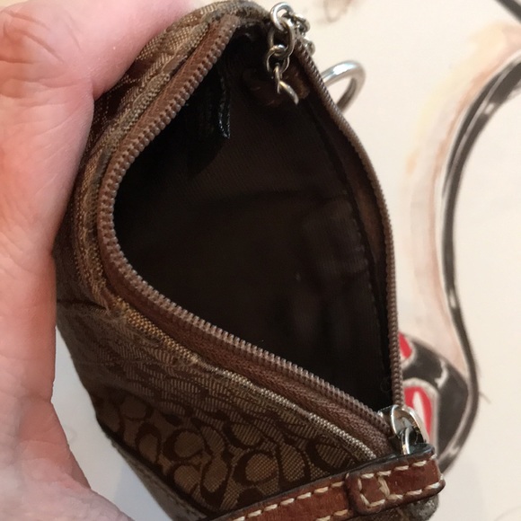 Authentic Coach Keychain Purse. - Picture 3 of 12